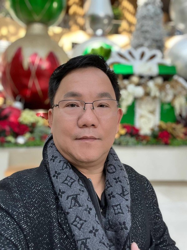 DAVID HOANG